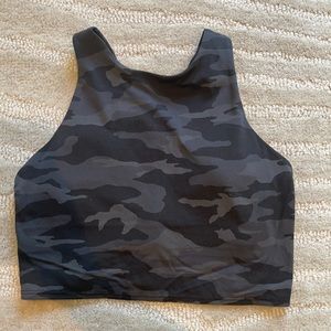 Cropped workout tank